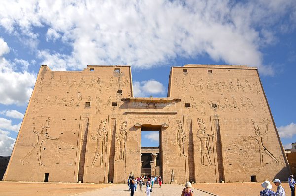 3-night cruise Aswan – Luxor 6